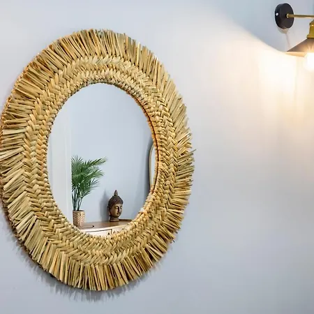 Stylishly Decorated 1br Flat With Ac In Cihangir *