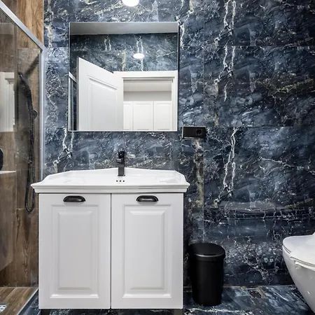 Stylishly Decorated 1br Flat With Ac In Cihangir Istanbul